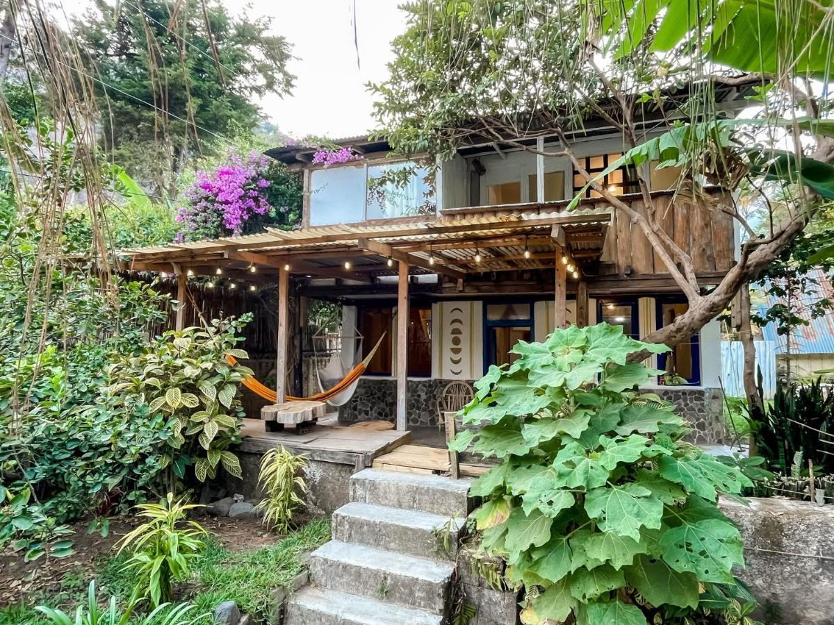 Unicorn Reborn - Peaceful Rentals San Marcos La Laguna Exterior photo